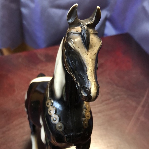 Heartland Horse Bridle Standing Plastic Model Black White Western Paint - Picture 3 of 7